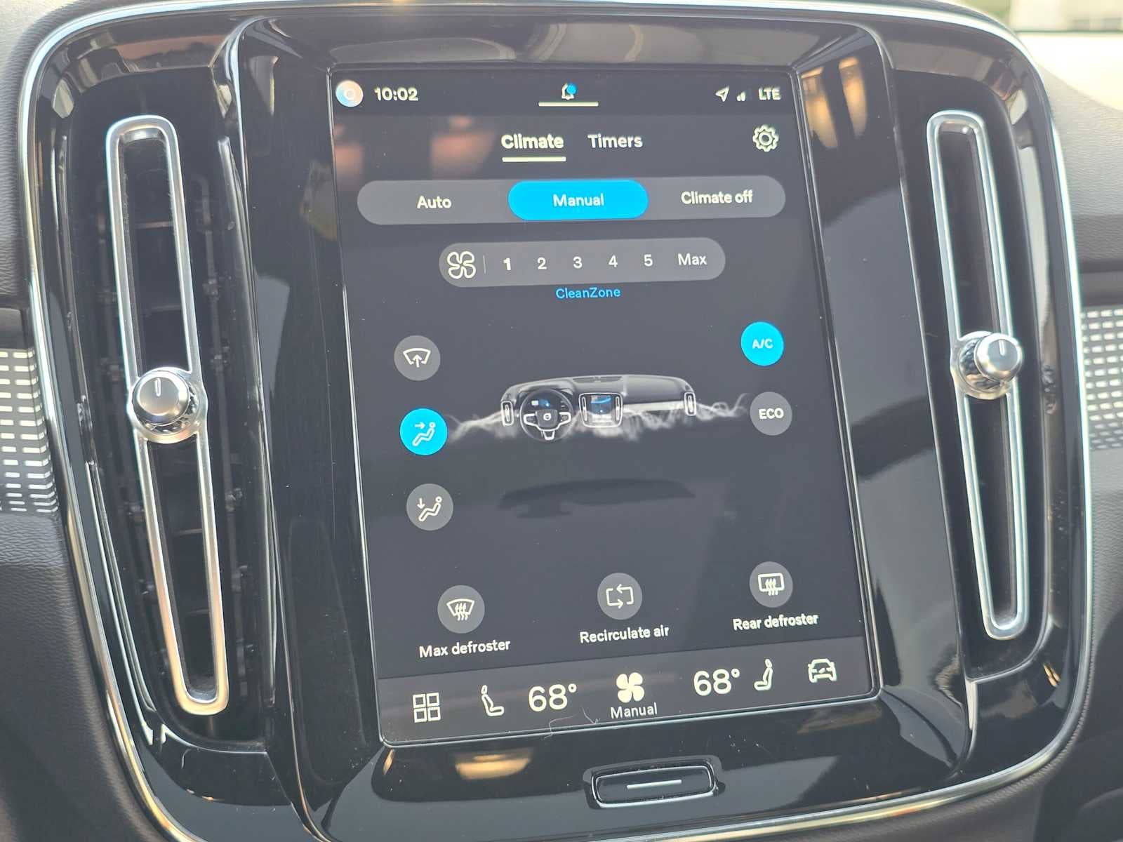 2022 Volvo XC40 Recharge Pure Electric Twin Ultimate