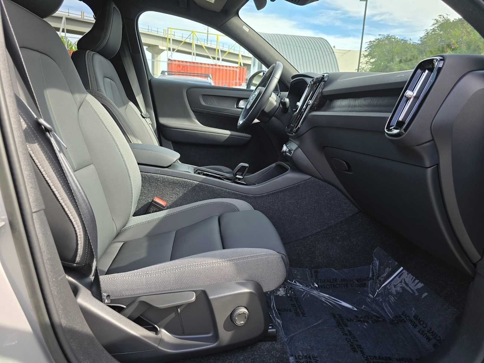 2023 Volvo XC40 Recharge Pure Electric Core