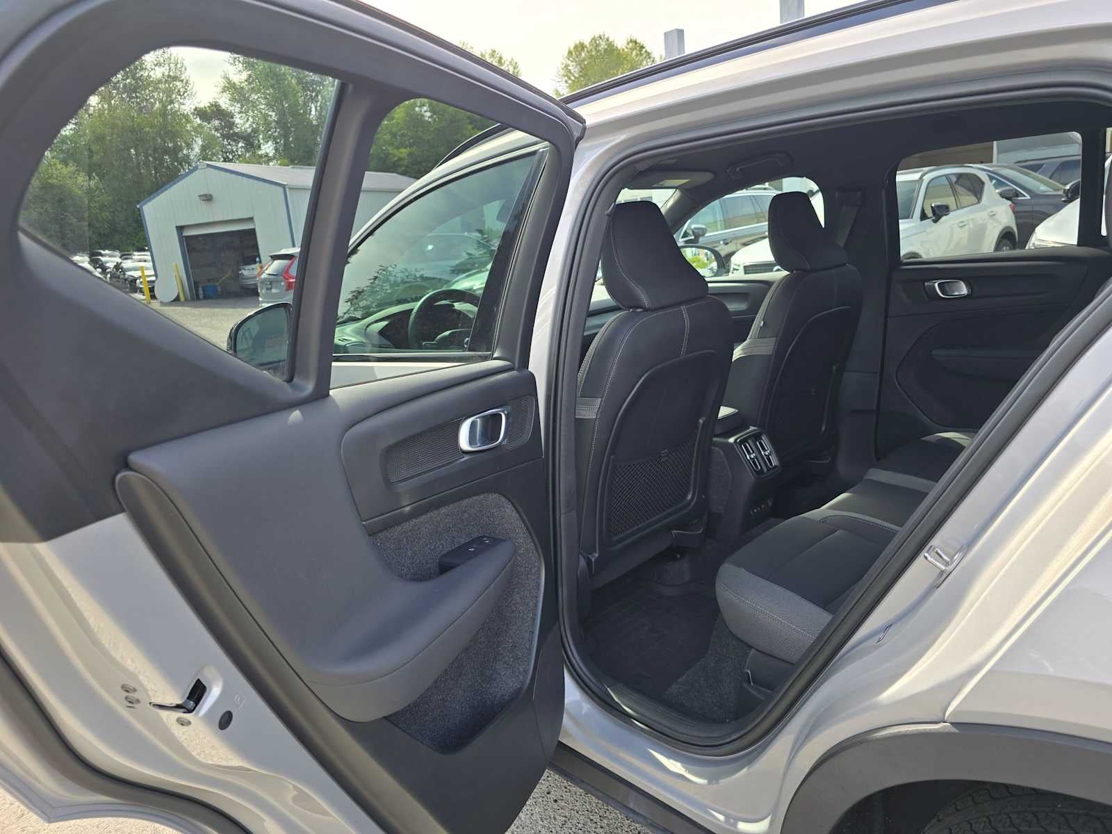 2023 Volvo XC40 Recharge Pure Electric Core