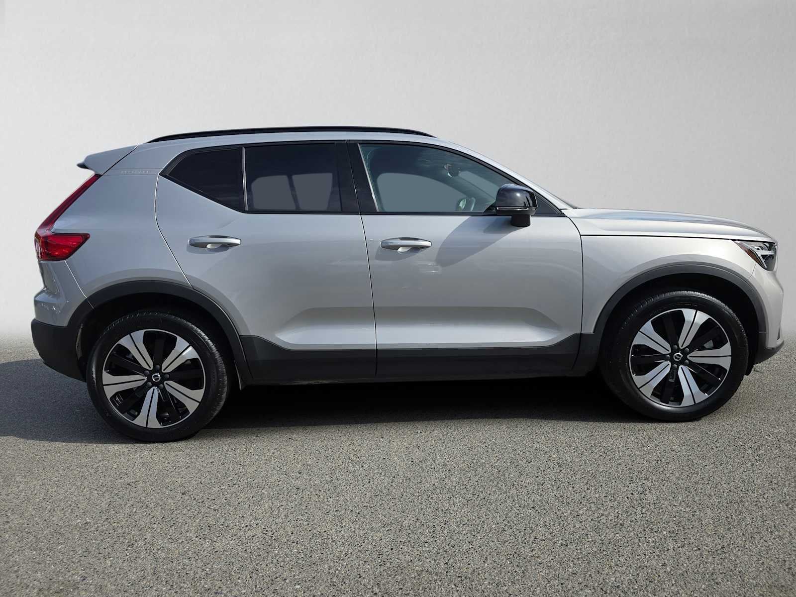 2023 Volvo XC40 Recharge Pure Electric Core