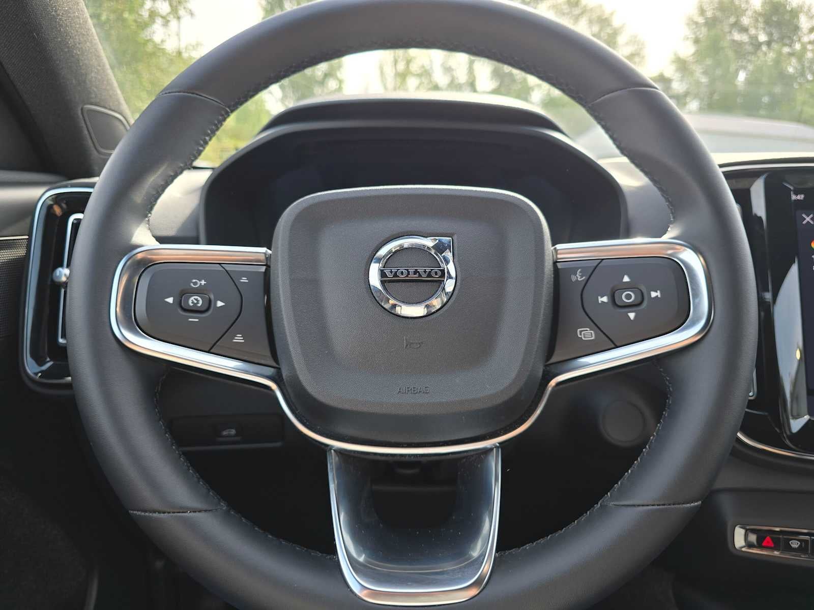 2023 Volvo XC40 Recharge Pure Electric Core