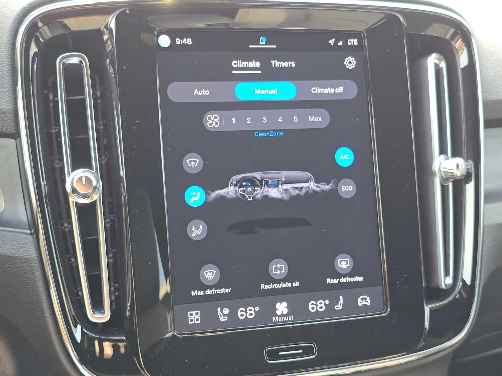 2023 Volvo XC40 Recharge Pure Electric Core