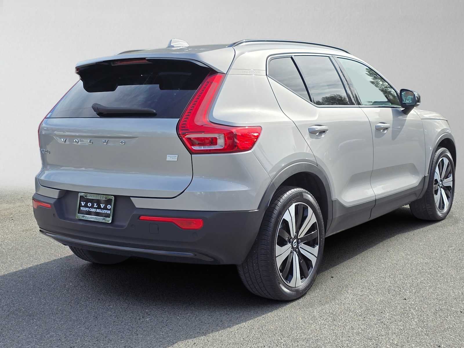 2023 Volvo XC40 Recharge Pure Electric Core