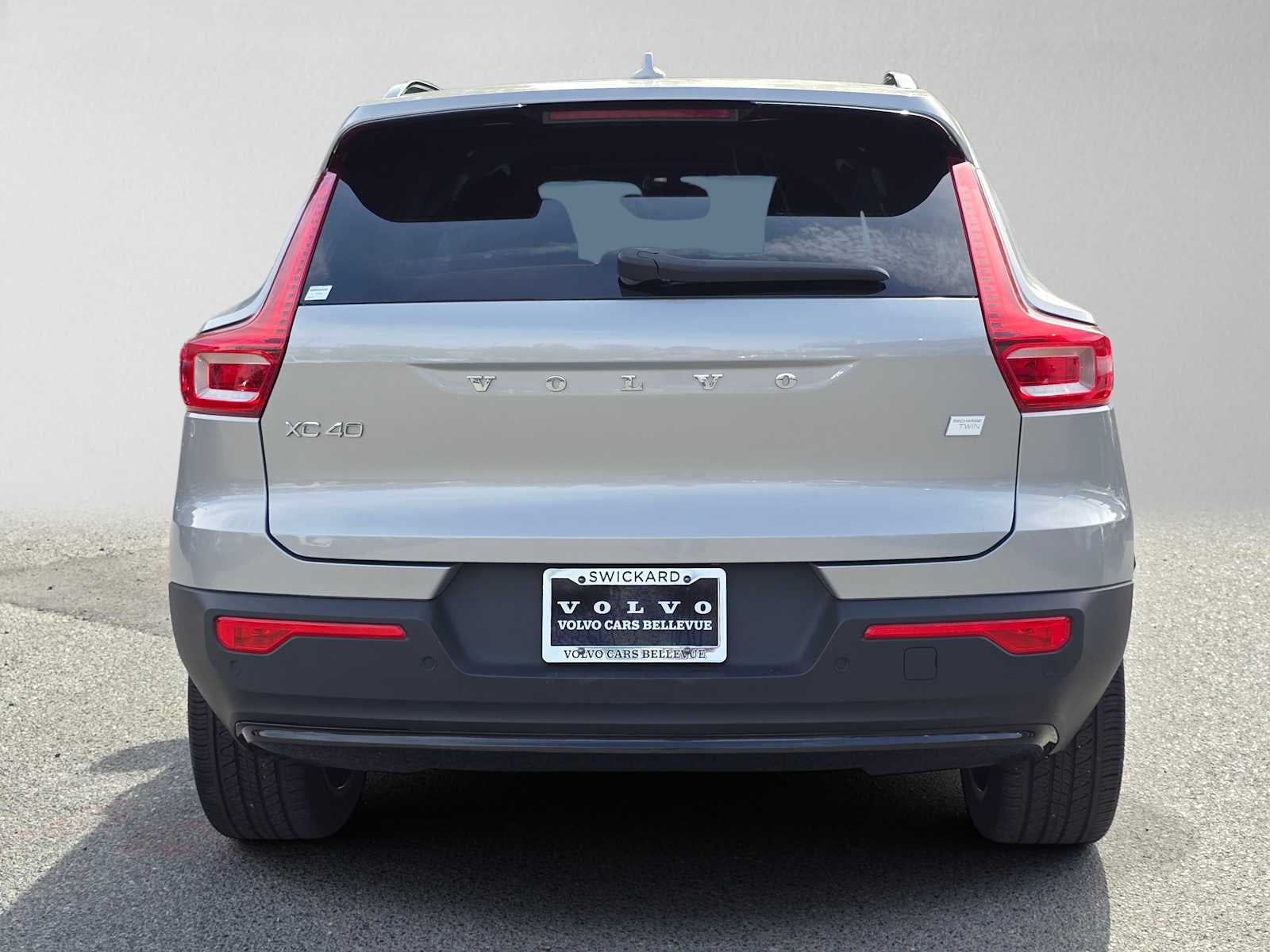 2023 Volvo XC40 Recharge Pure Electric Core