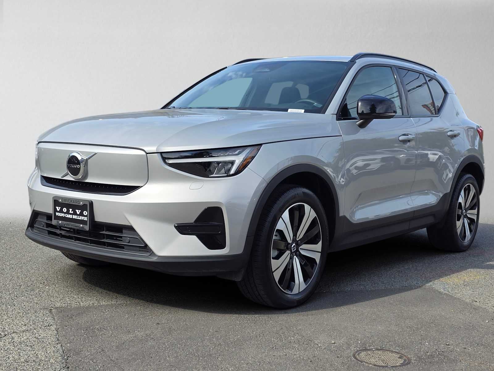 2023 Volvo XC40 Recharge Pure Electric Core