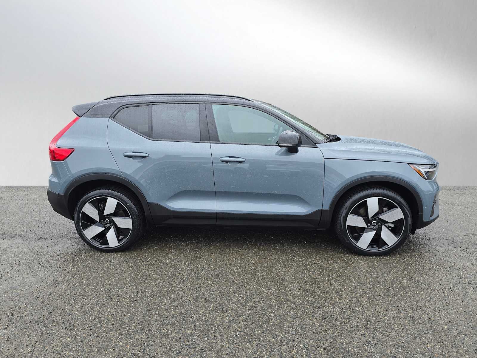 2023 Volvo XC40 Recharge Pure Electric Ultimate