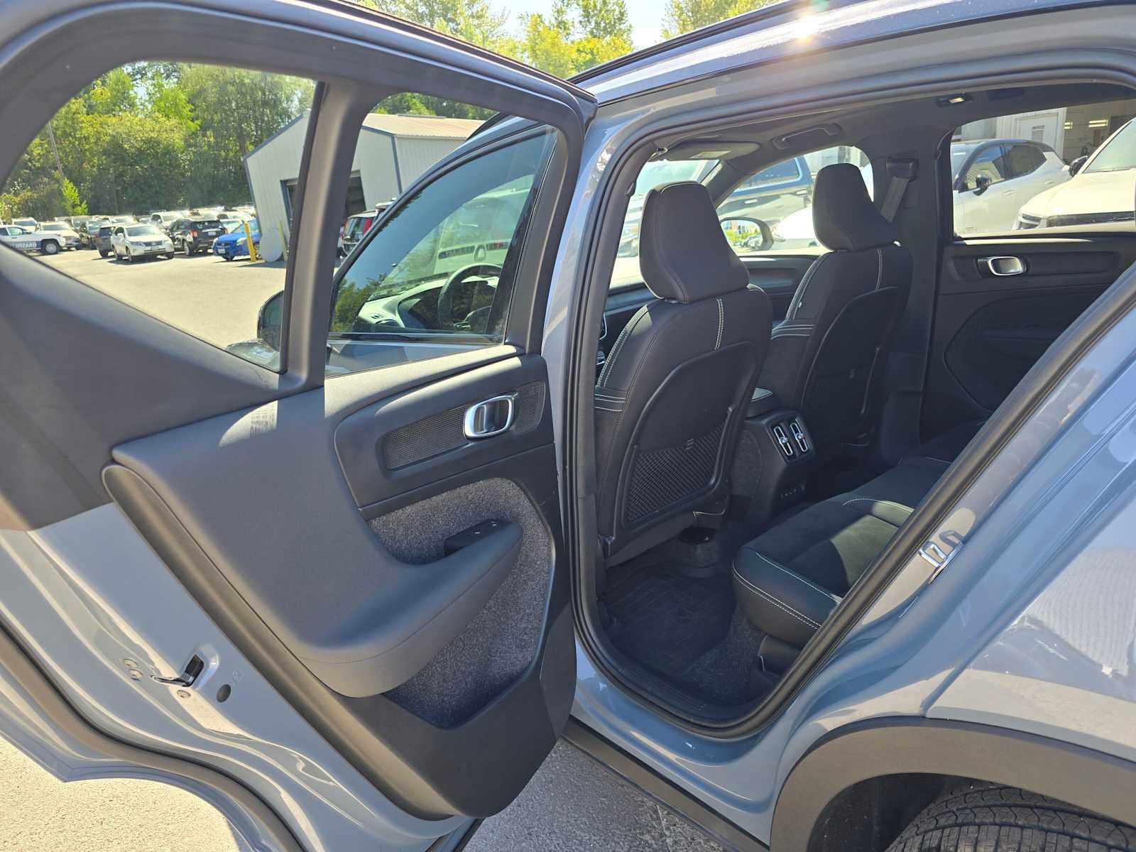 2023 Volvo XC40 Recharge Pure Electric Ultimate