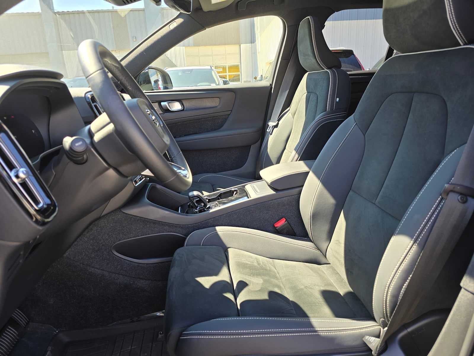 2023 Volvo XC40 Recharge Pure Electric Ultimate