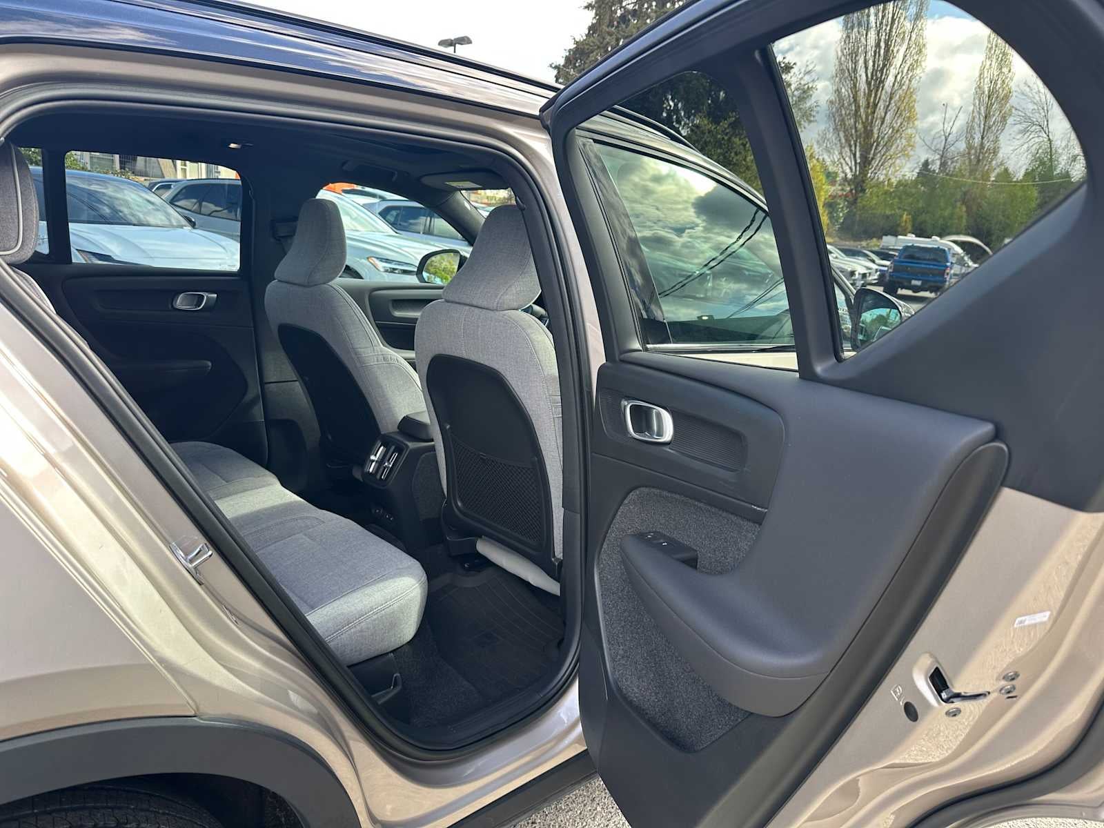 2023 Volvo XC40 Recharge Pure Electric Ultimate