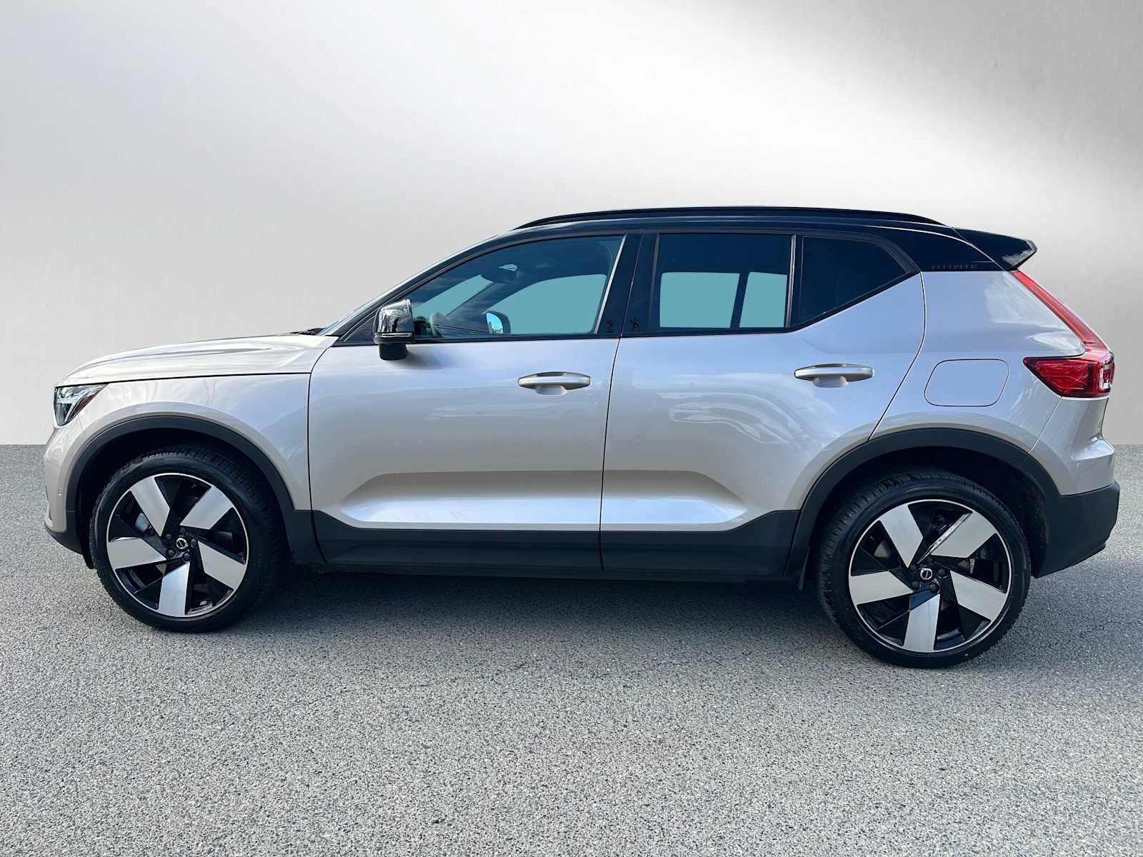 2023 Volvo XC40 Recharge Pure Electric Ultimate