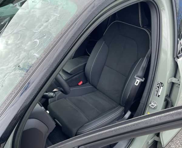 2023 Volvo XC40 Recharge Pure Electric Ultimate