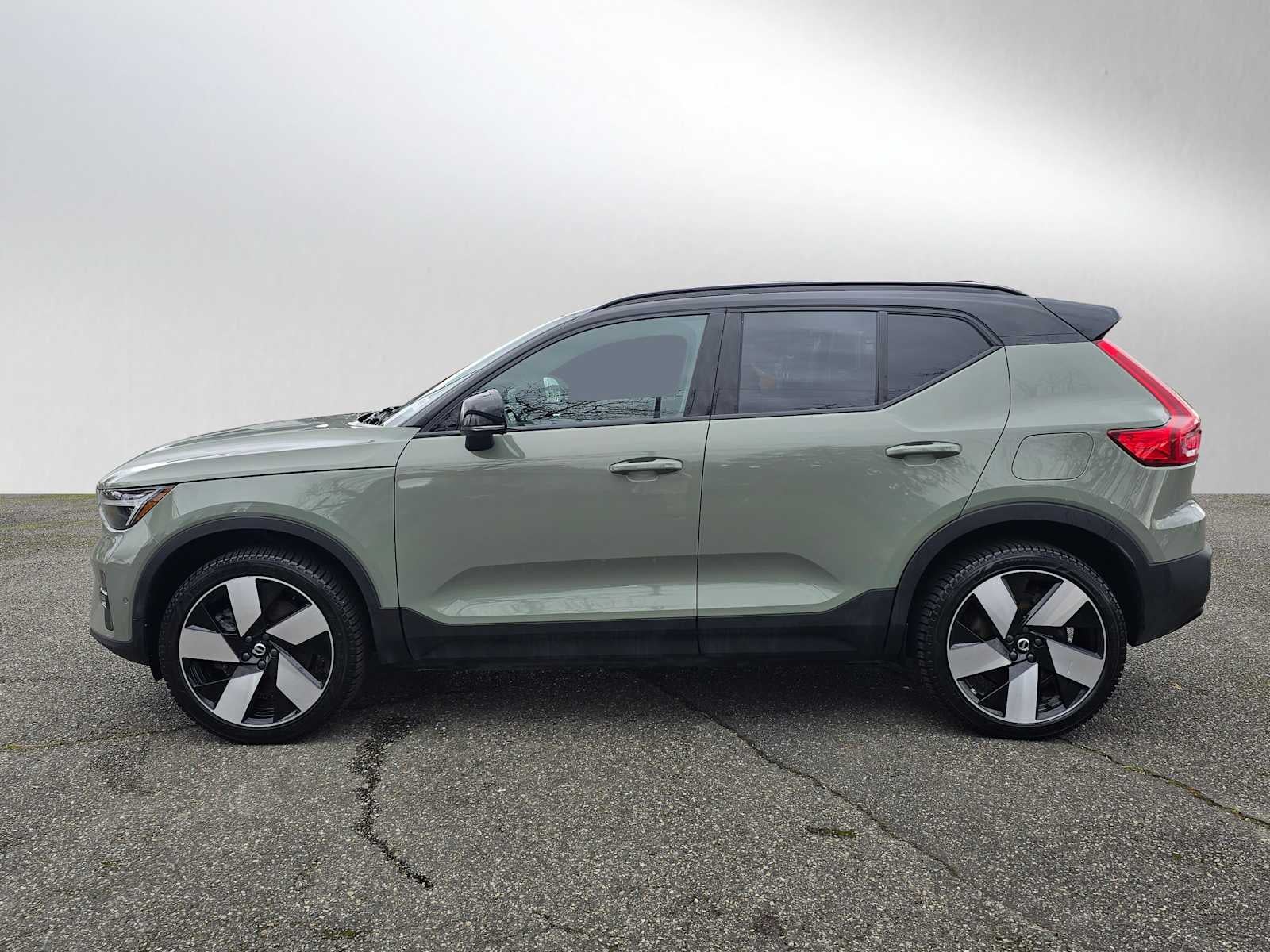 2023 Volvo XC40 Recharge Pure Electric Ultimate
