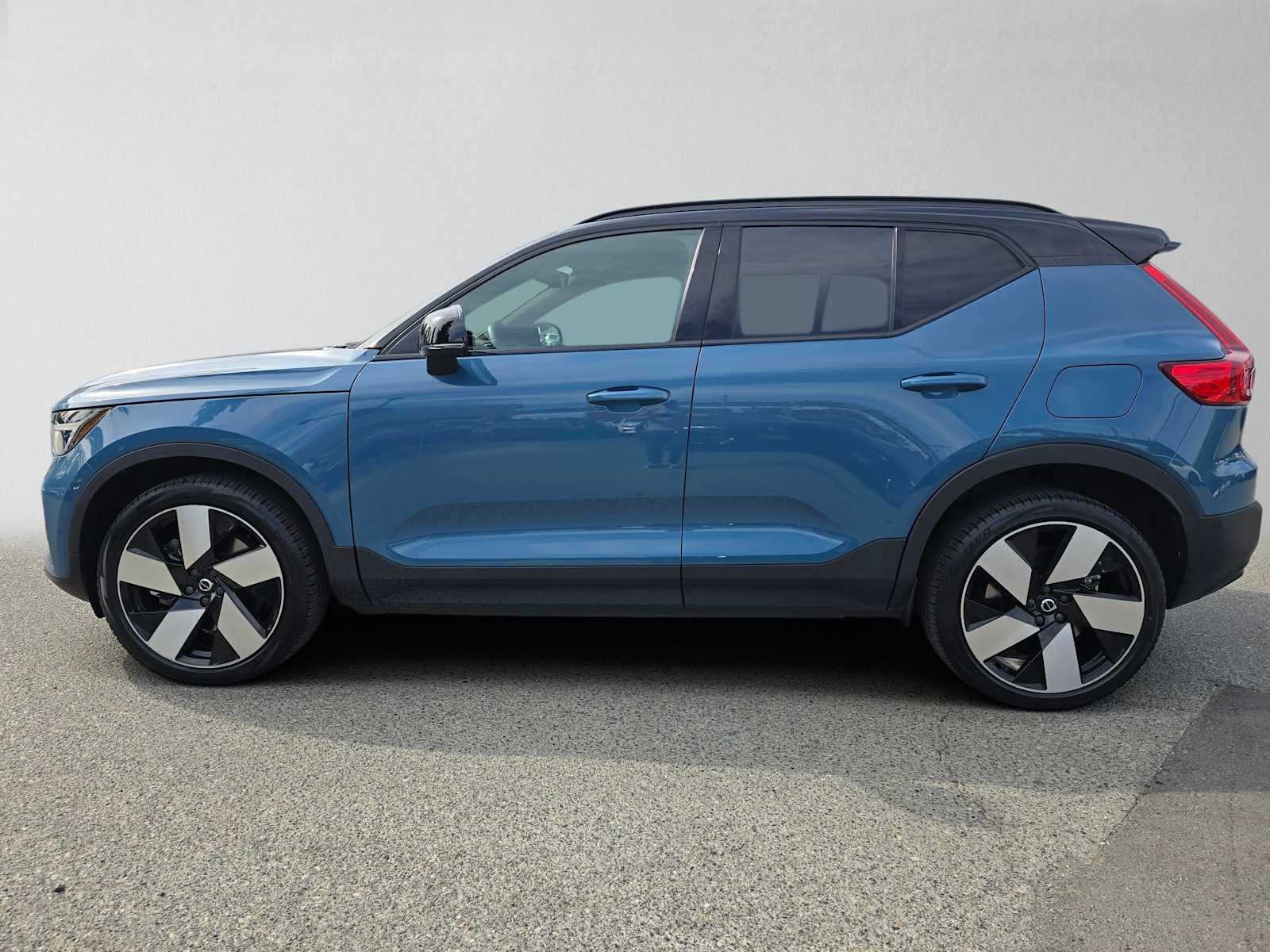 2023 Volvo XC40 Recharge Pure Electric Ultimate