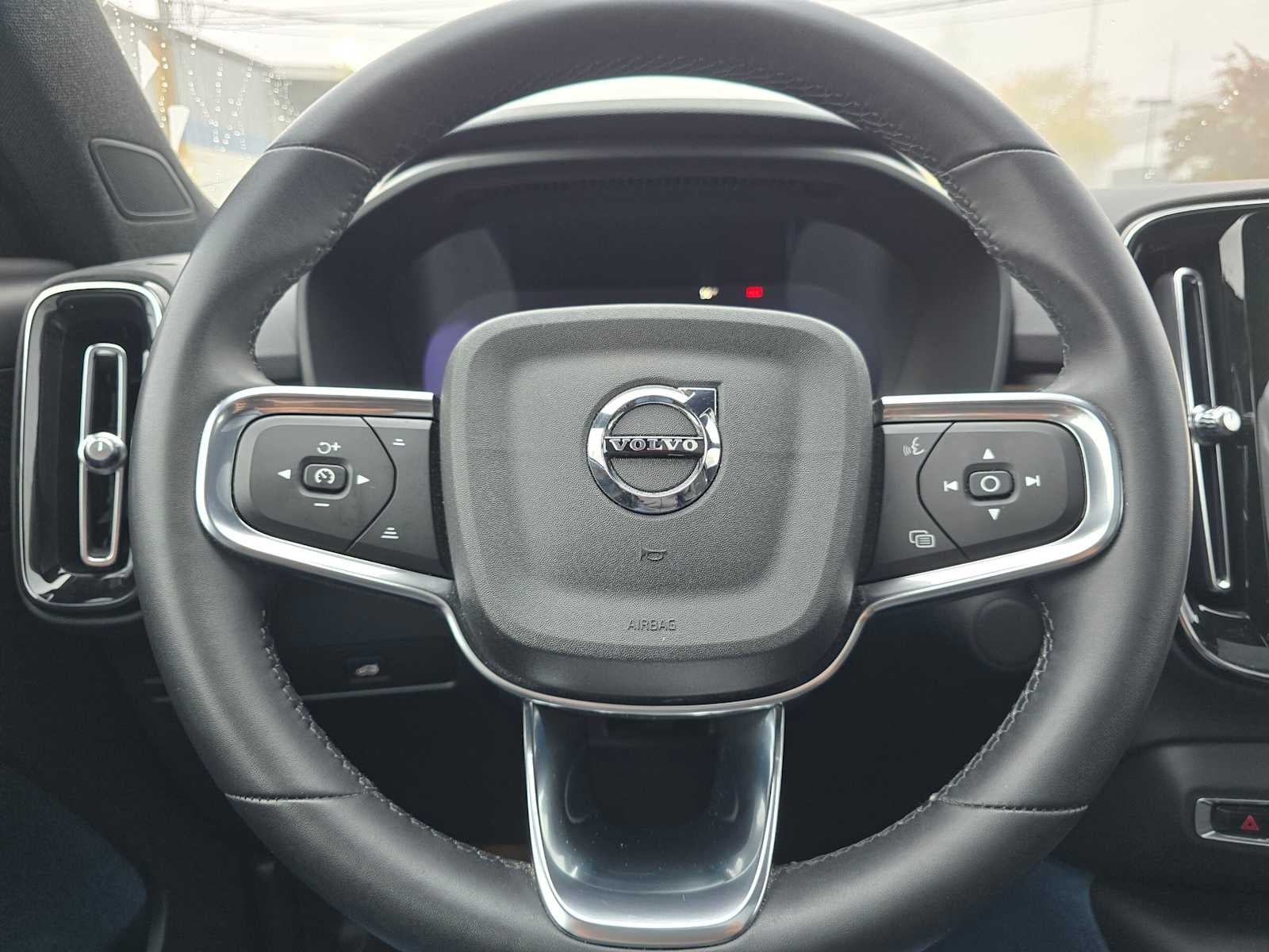 2023 Volvo XC40 Recharge Pure Electric Ultimate