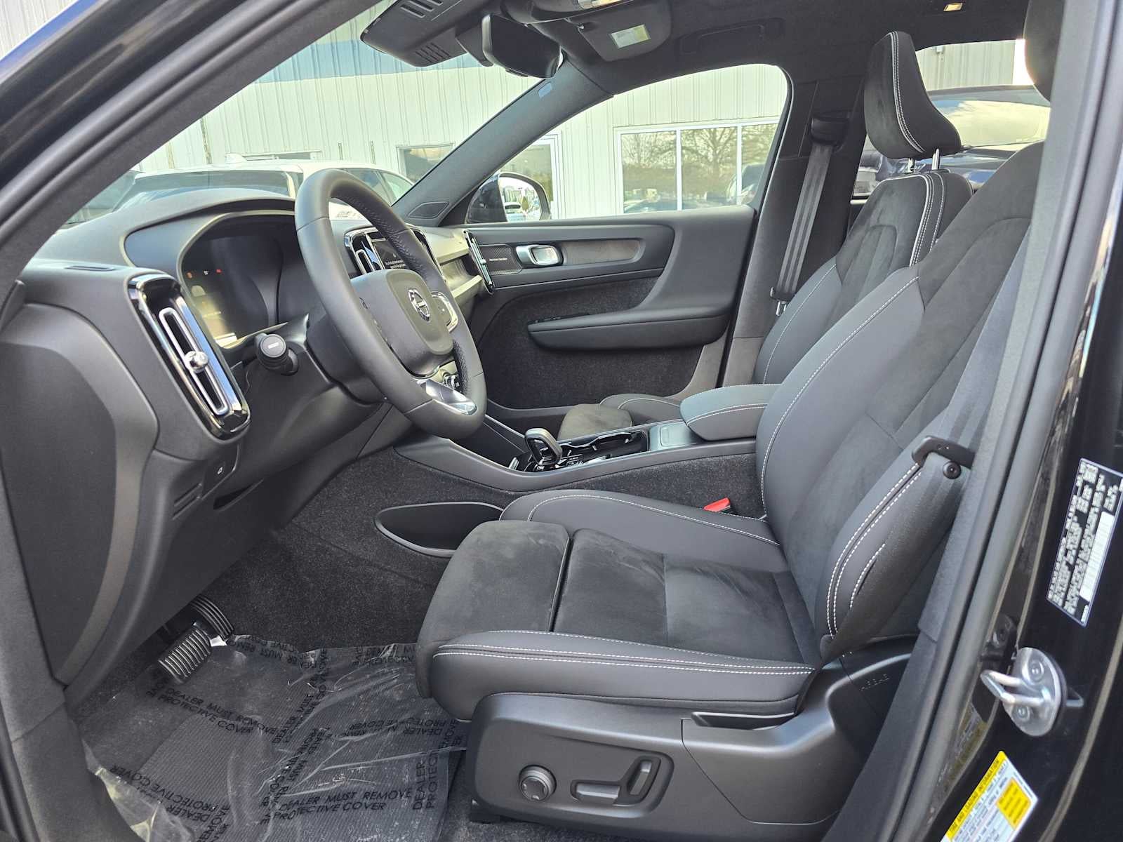 2023 Volvo XC40 Recharge Pure Electric Ultimate