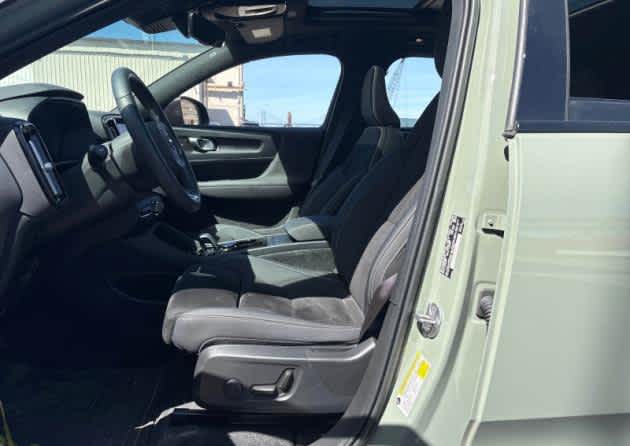 2023 Volvo XC40 Recharge Pure Electric Ultimate