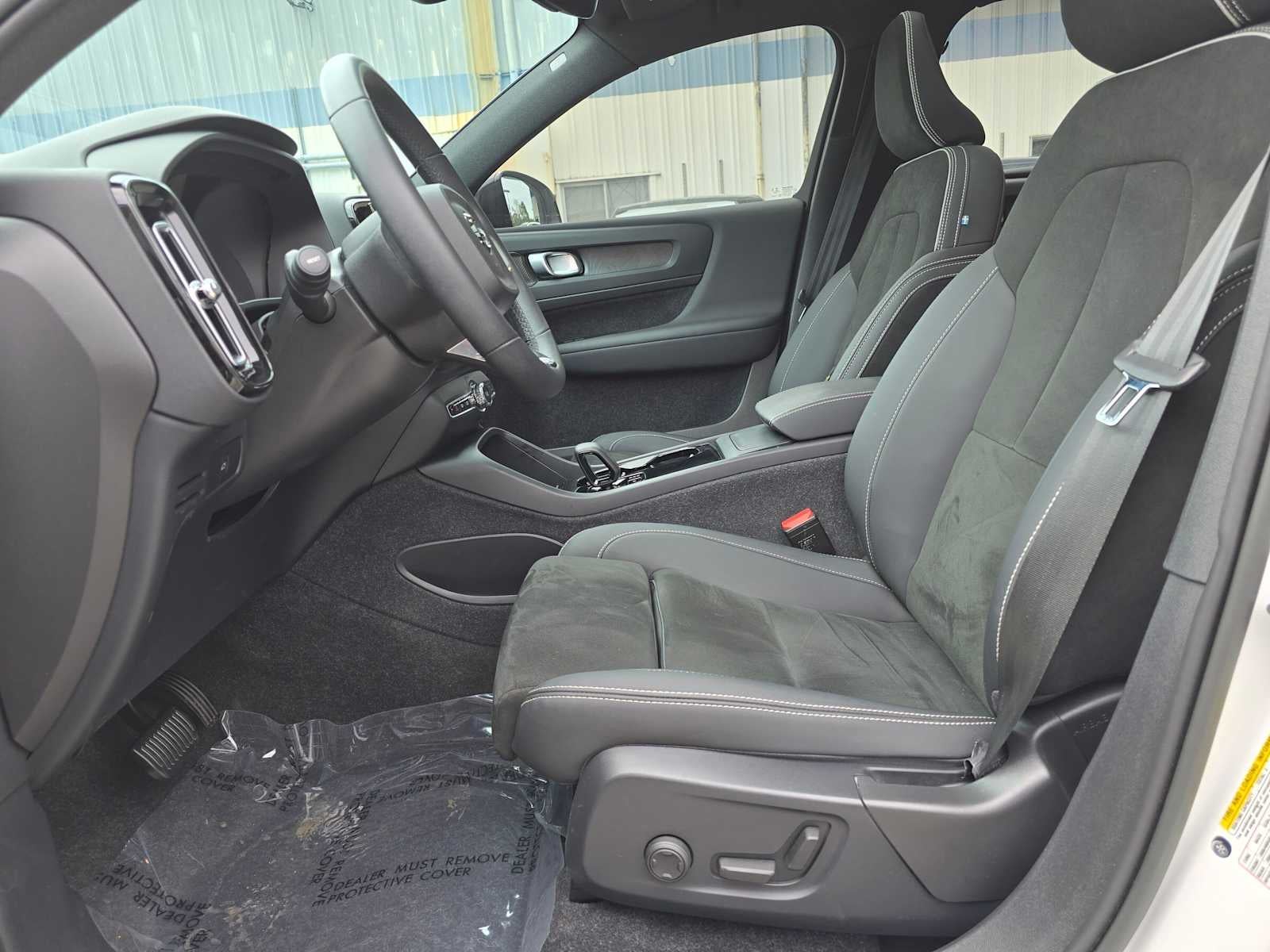 2023 Volvo XC40 Recharge Pure Electric Ultimate