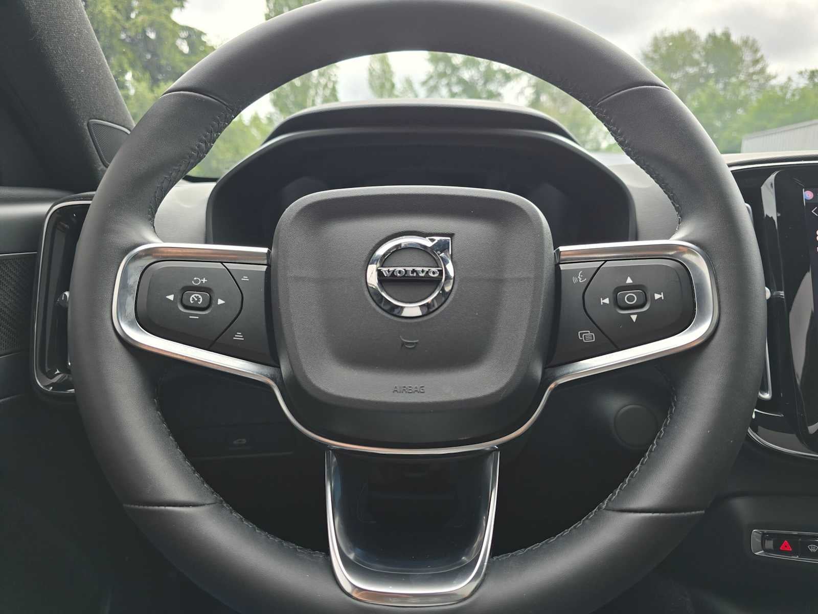 2023 Volvo XC40 Recharge Pure Electric Ultimate