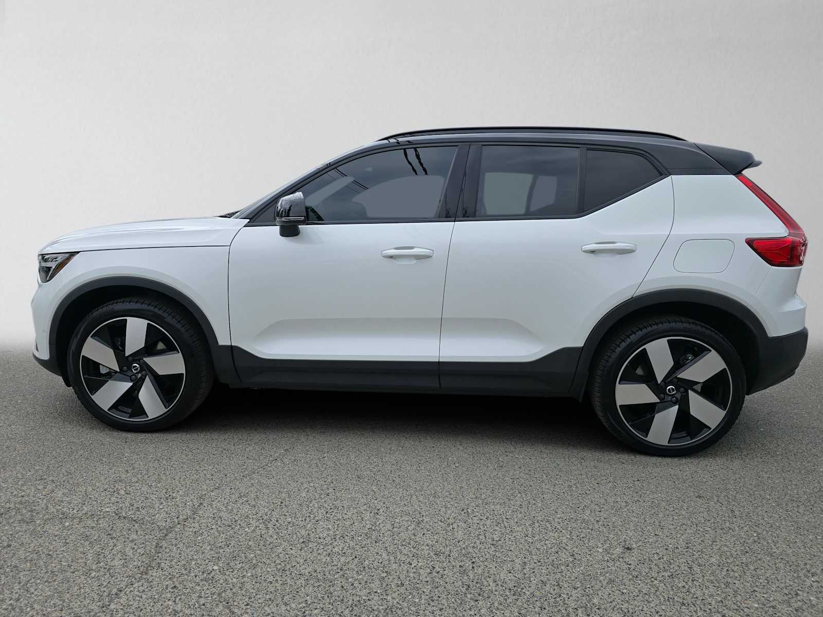 2023 Volvo XC40 Recharge Pure Electric Ultimate