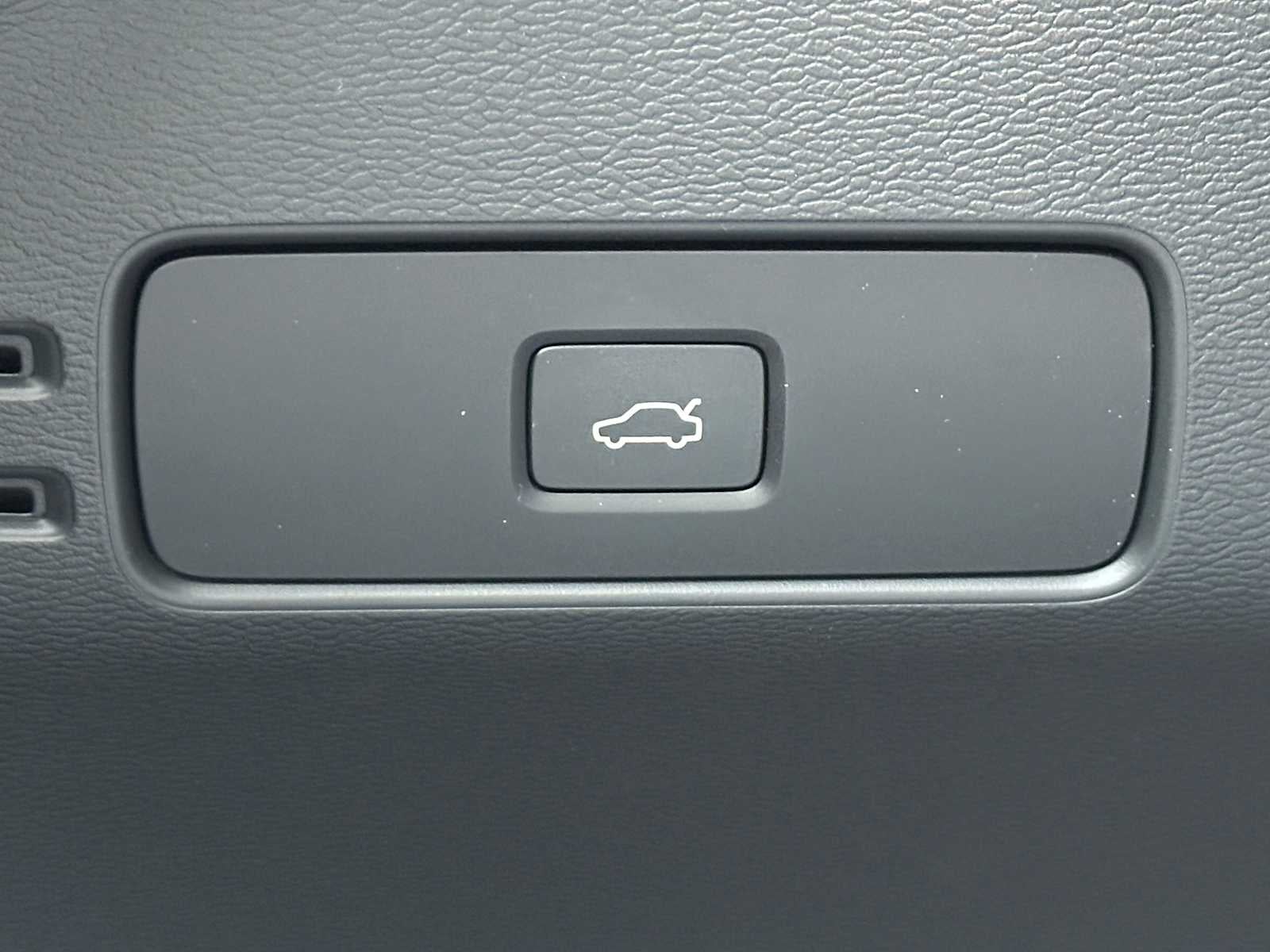2023 Volvo XC40 Recharge Pure Electric Ultimate