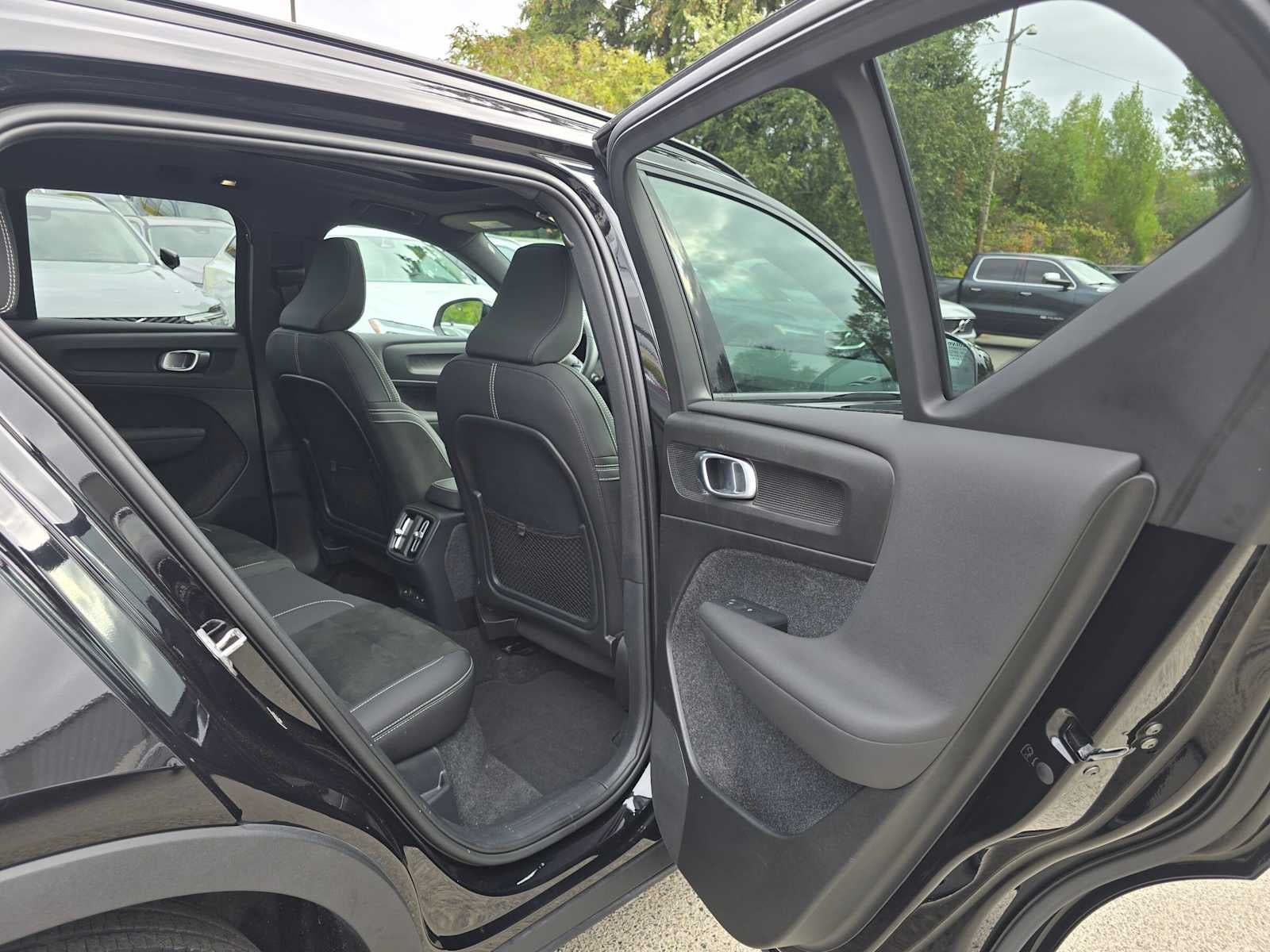 2023 Volvo XC40 Recharge Pure Electric Ultimate