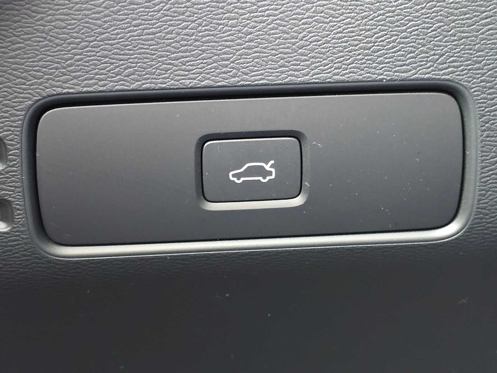 2023 Volvo XC40 Recharge Pure Electric Ultimate