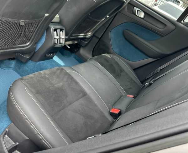 2023 Volvo XC40 Recharge Pure Electric Ultimate