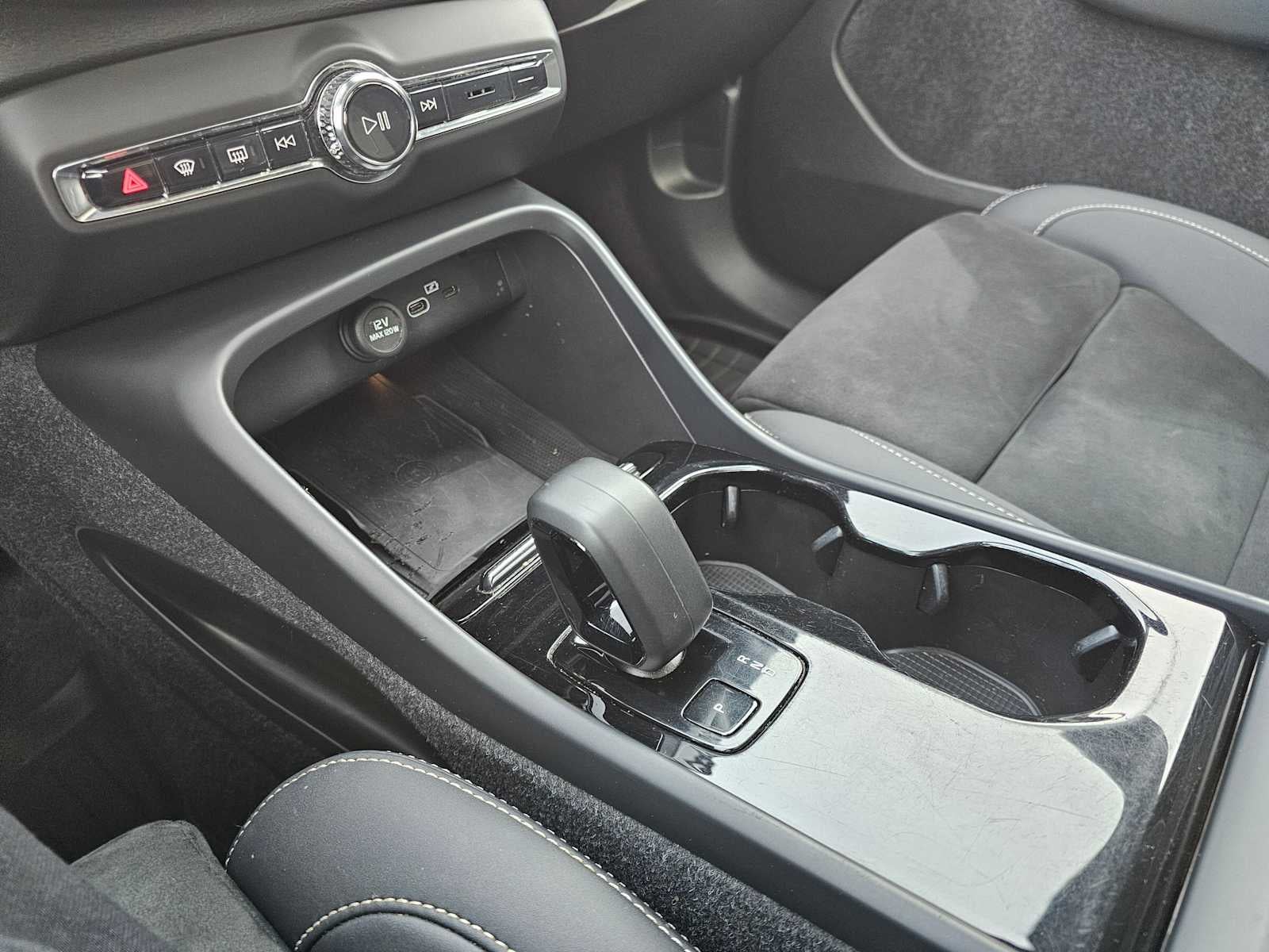 2023 Volvo XC40 Recharge Pure Electric Ultimate