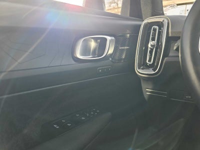 2023 Volvo XC40 Recharge Pure Electric Ultimate