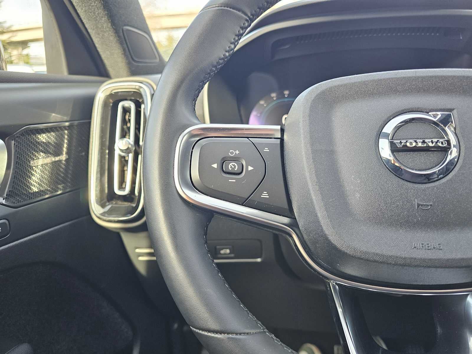 2023 Volvo XC40 Recharge Pure Electric Ultimate