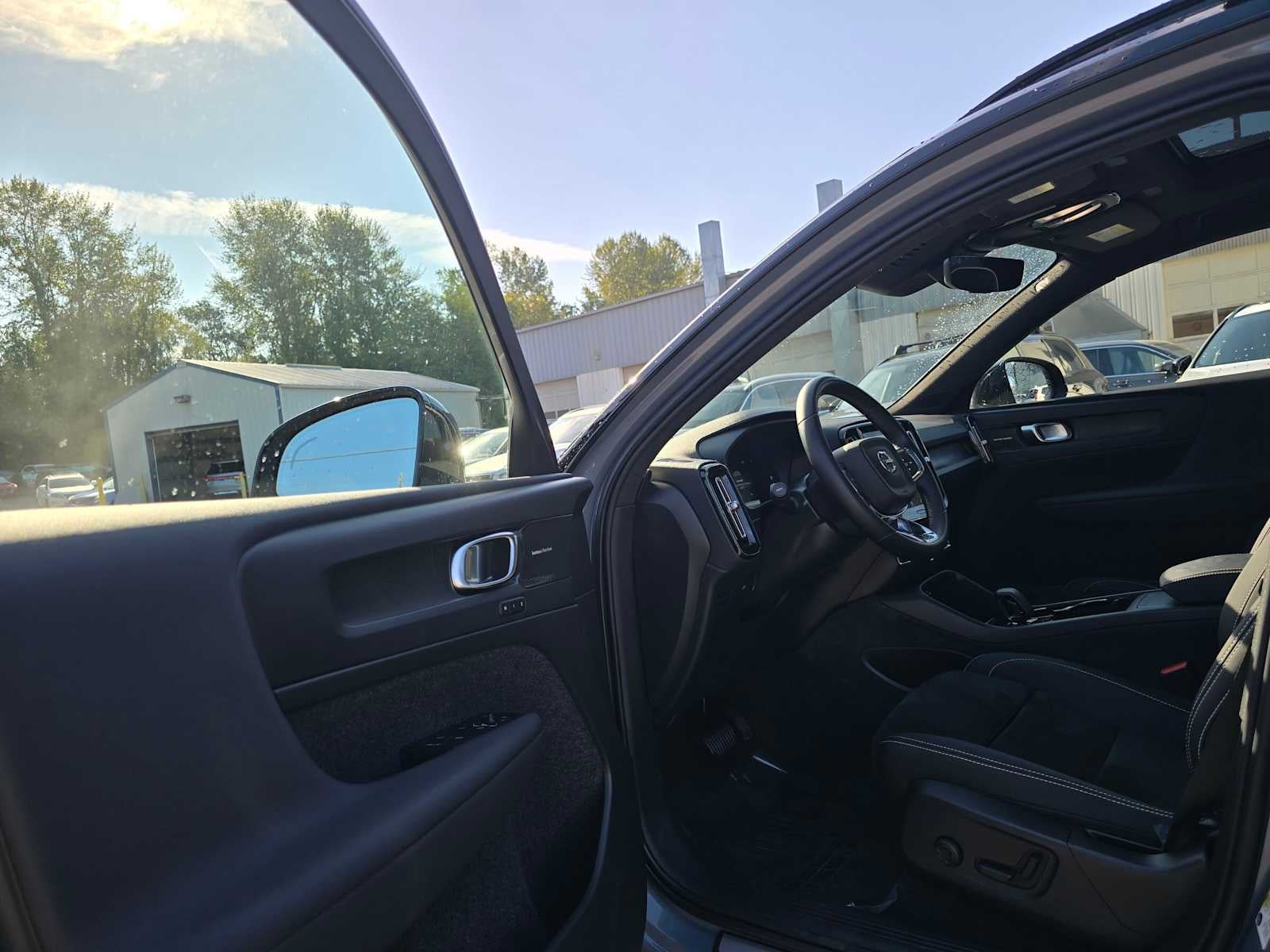 2023 Volvo XC40 Recharge Pure Electric Ultimate