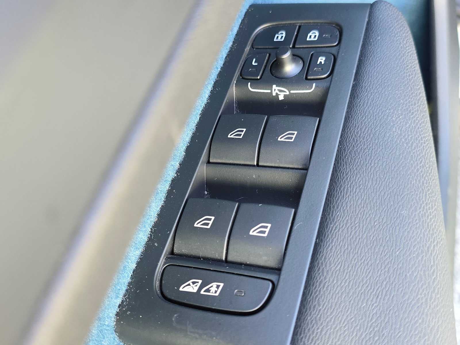 2023 Volvo XC40 Recharge Pure Electric Ultimate