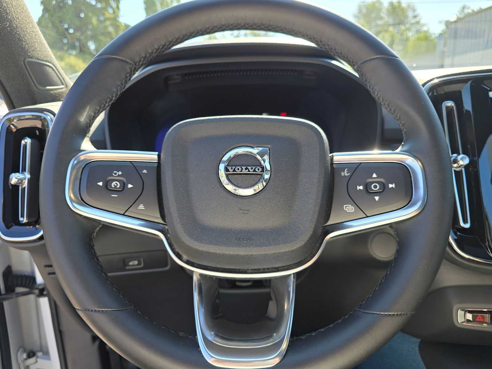 2023 Volvo XC40 Recharge Pure Electric Ultimate