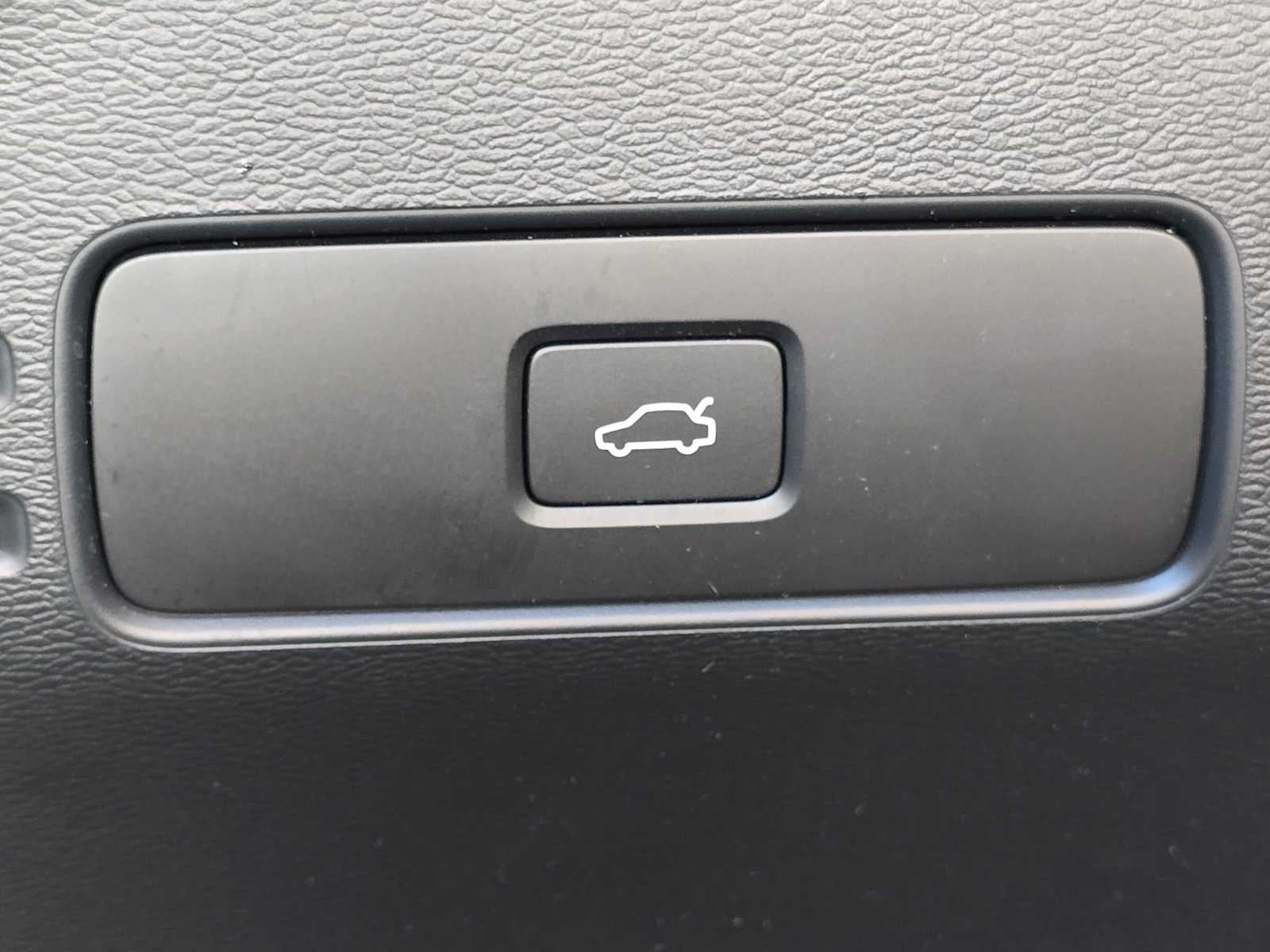 2023 Volvo XC40 Recharge Pure Electric Ultimate