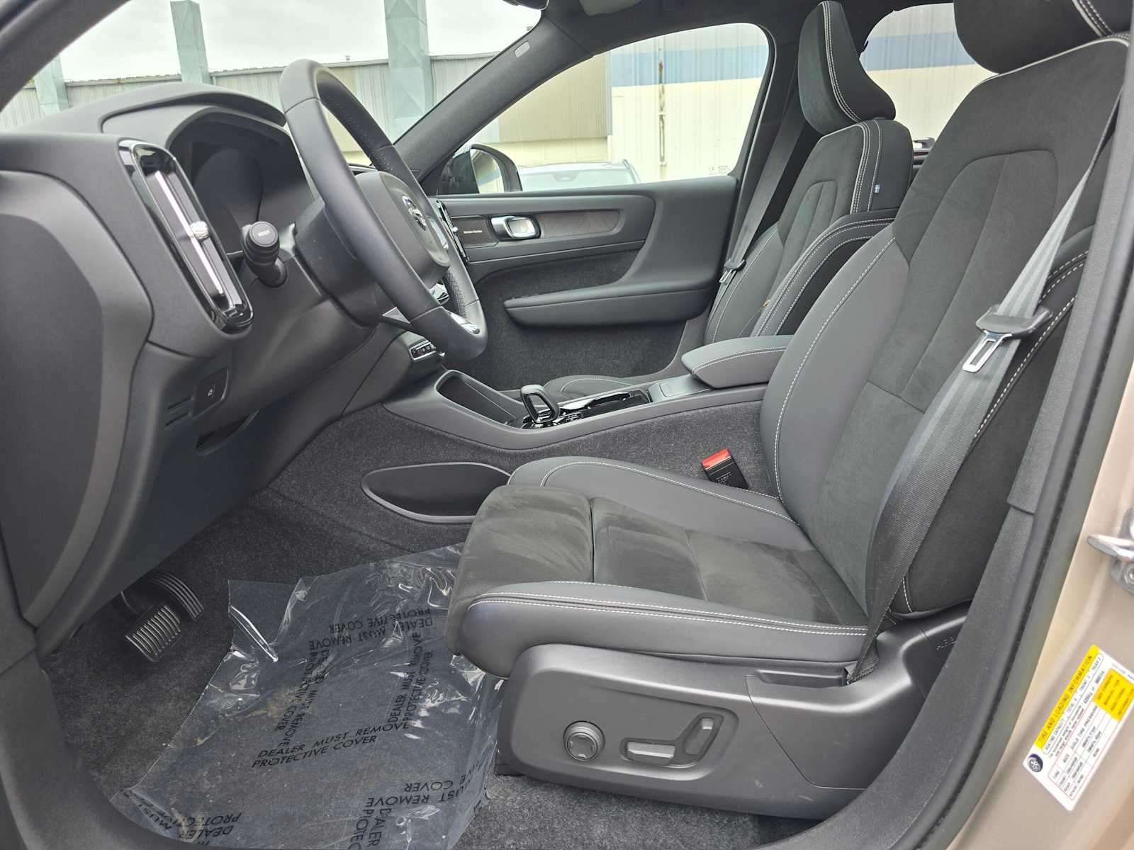 2023 Volvo XC40 Recharge Pure Electric Ultimate