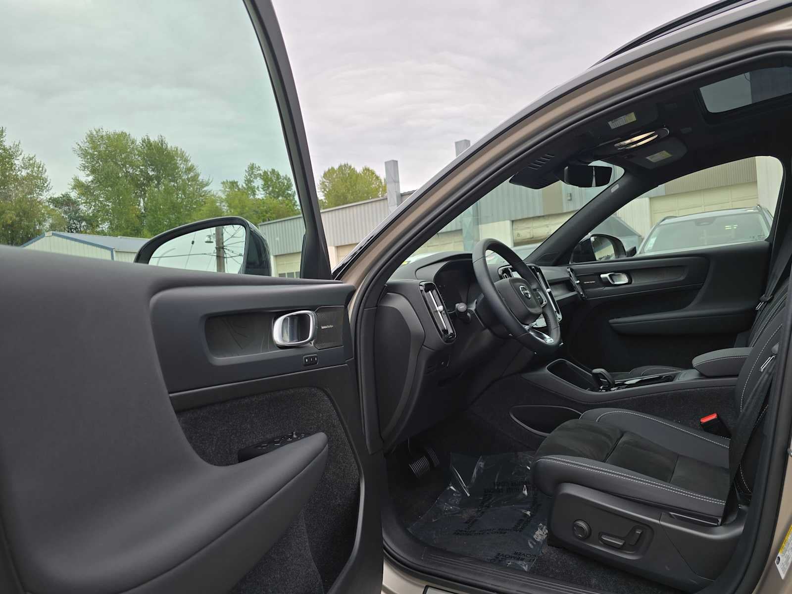 2023 Volvo XC40 Recharge Pure Electric Ultimate