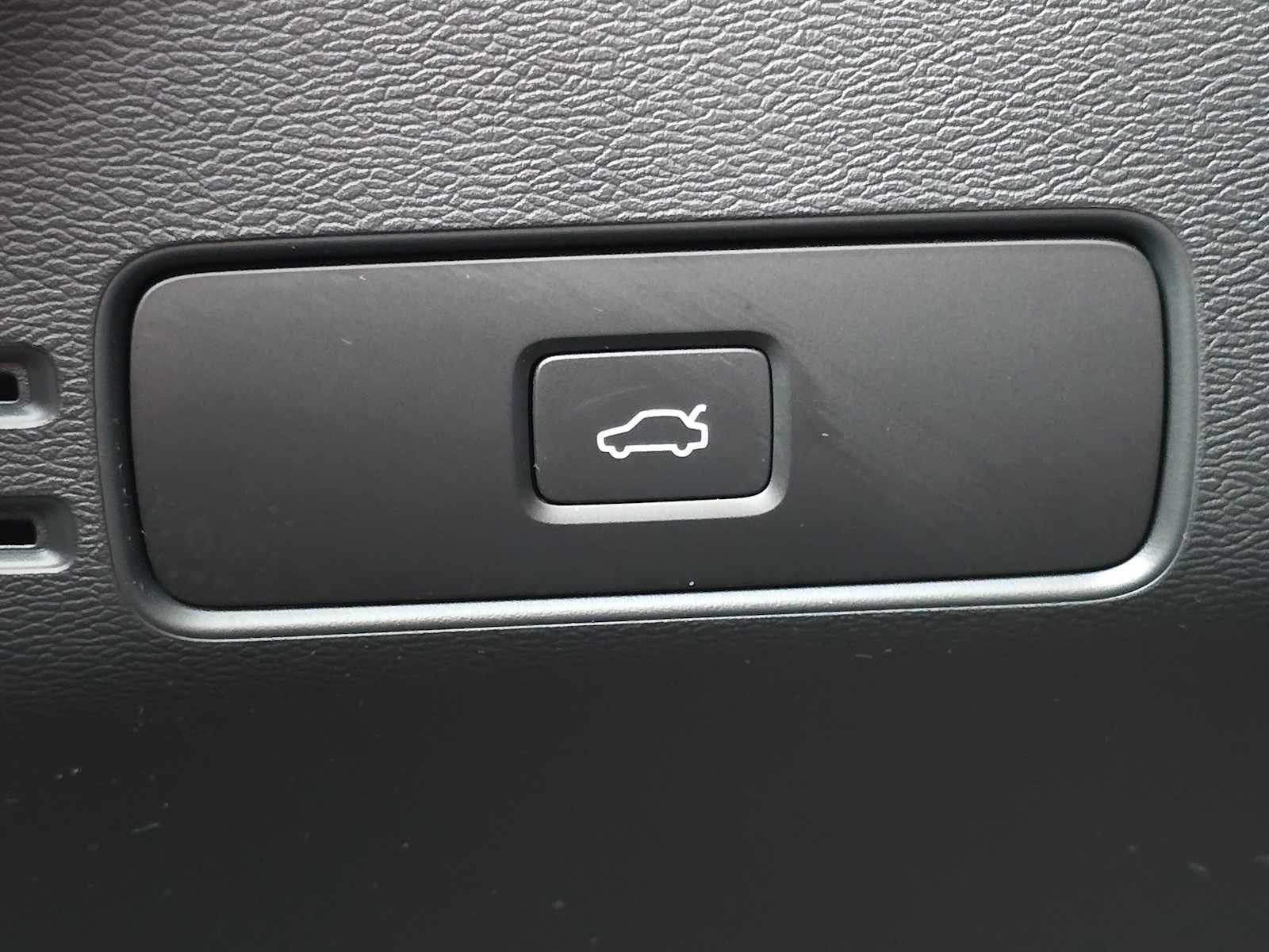 2023 Volvo XC40 Recharge Pure Electric Ultimate