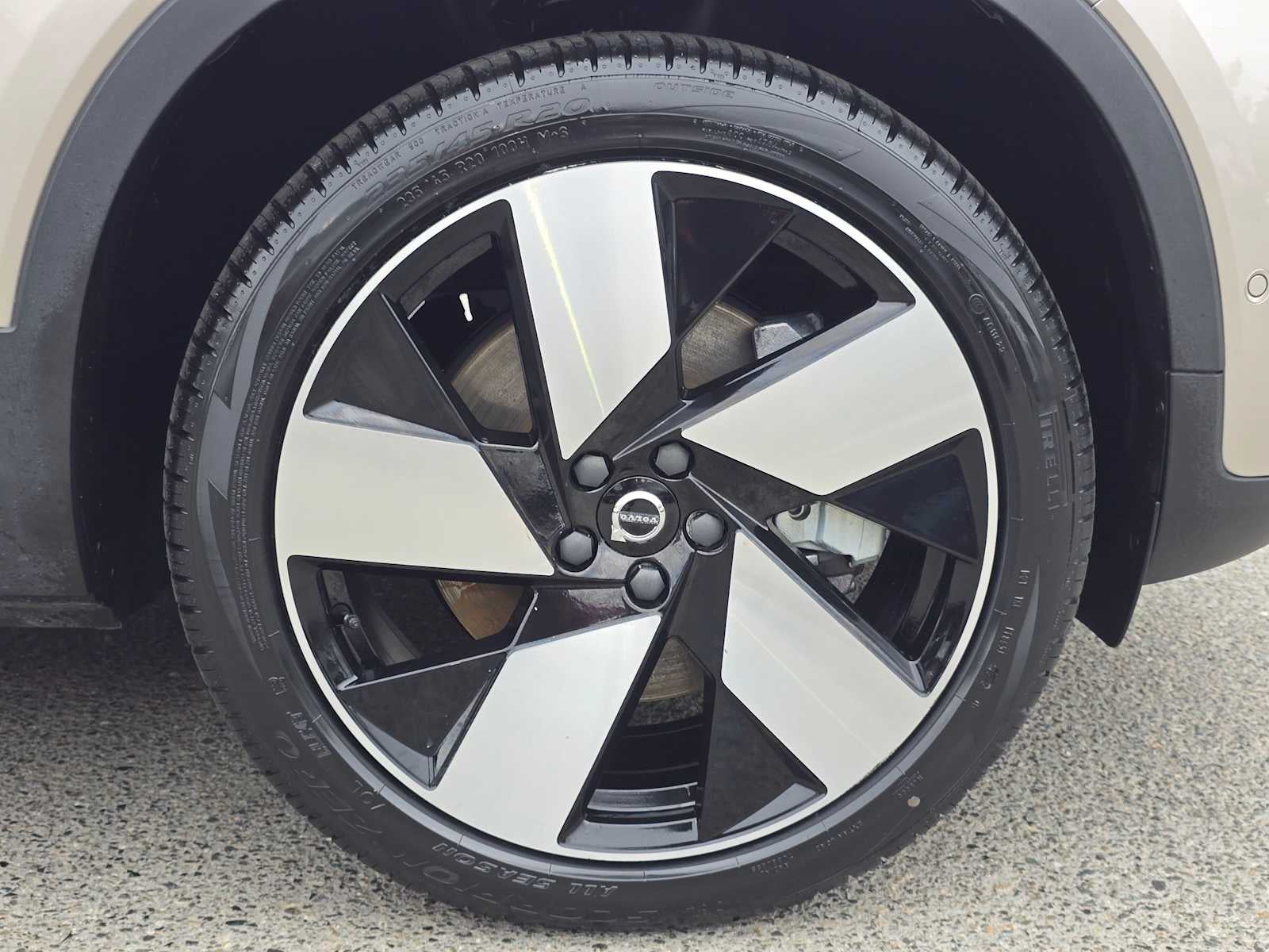 2023 Volvo XC40 Recharge Pure Electric Ultimate