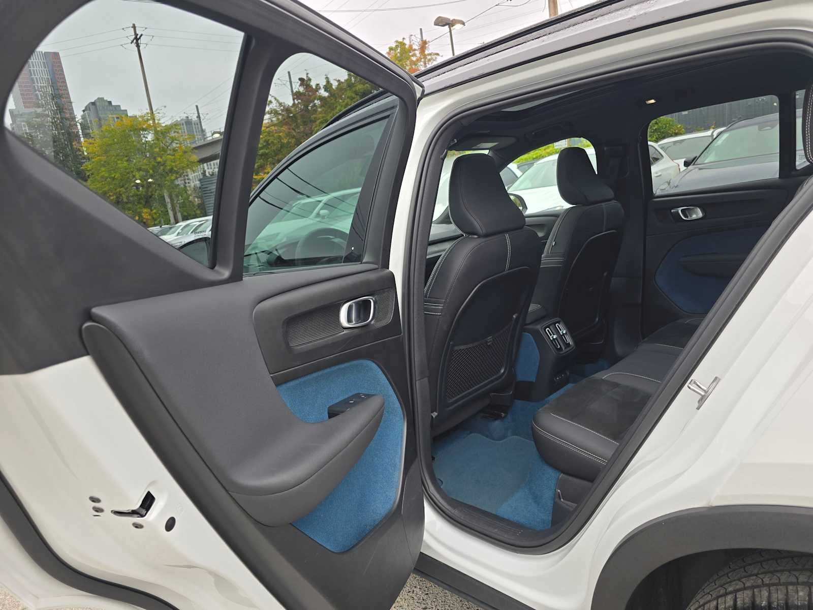2023 Volvo XC40 Recharge Pure Electric Ultimate