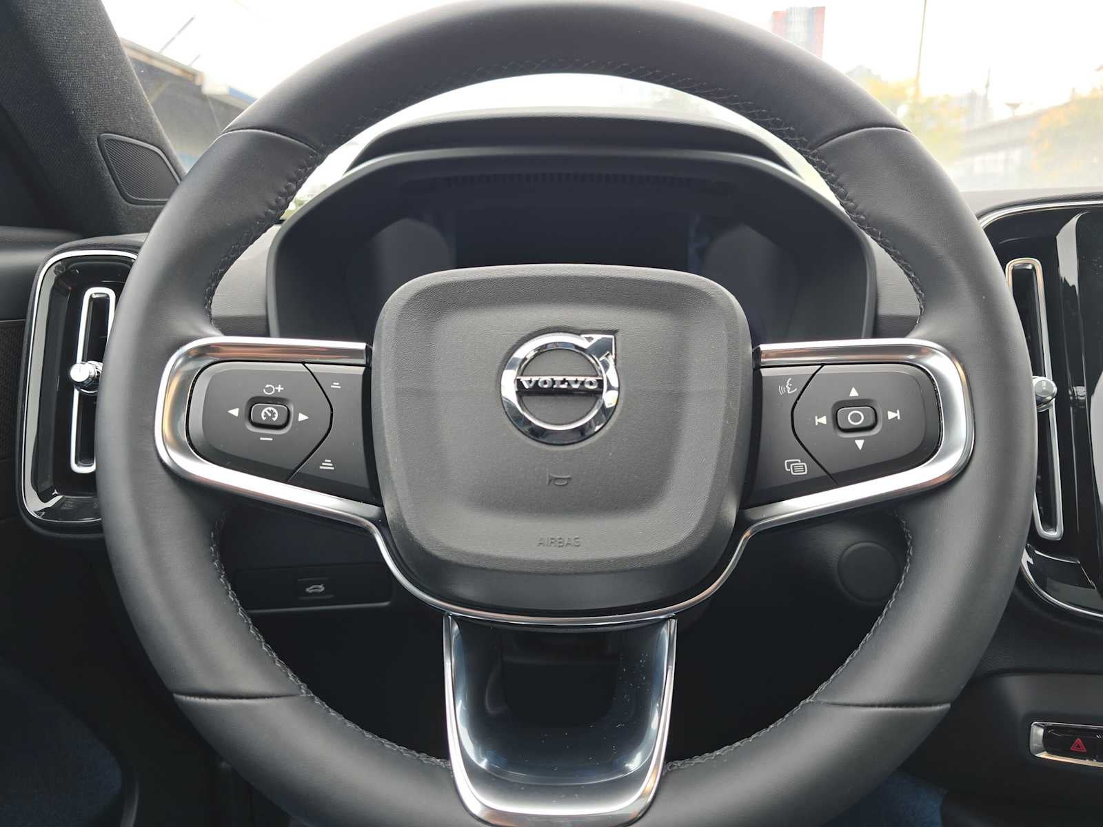 2023 Volvo XC40 Recharge Pure Electric Ultimate