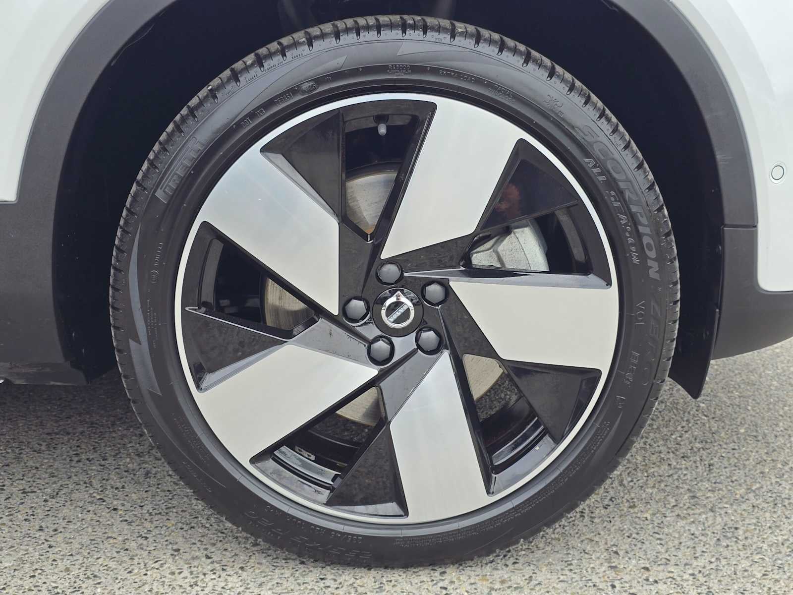 2023 Volvo XC40 Recharge Pure Electric Ultimate