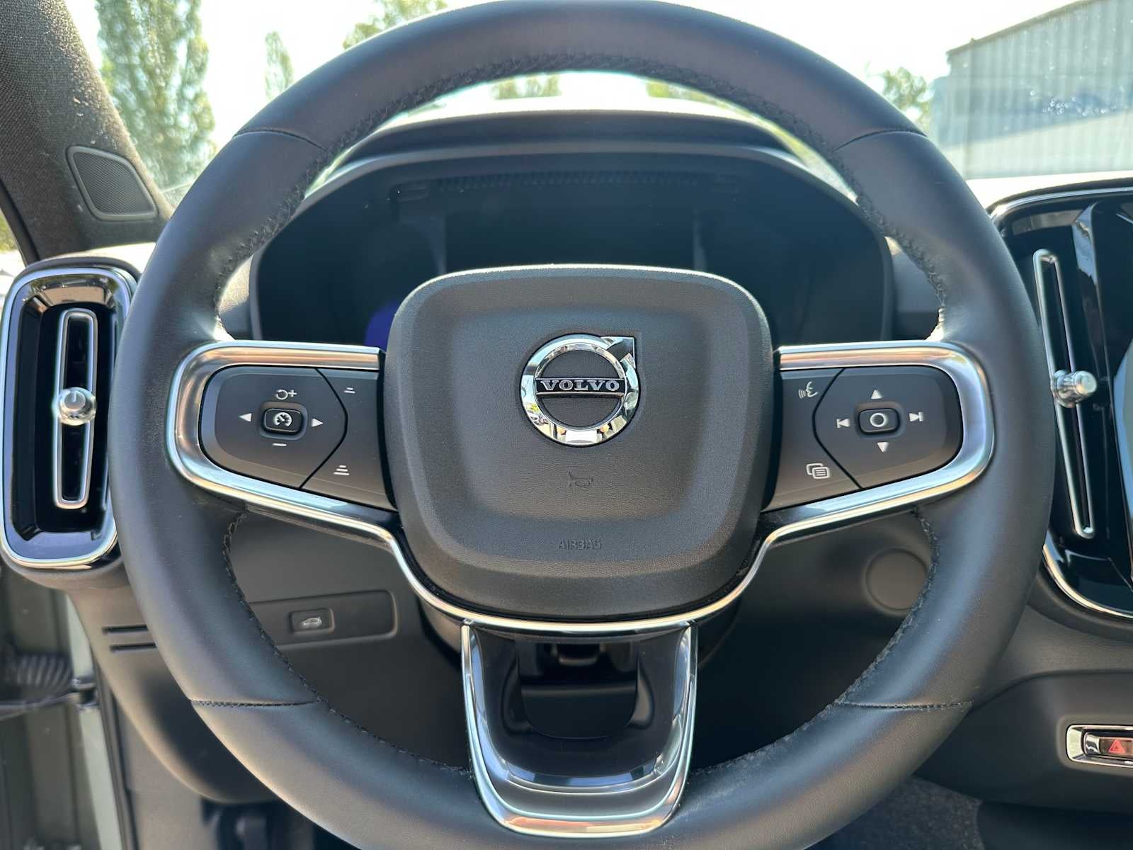 2023 Volvo XC40 Recharge Pure Electric Ultimate