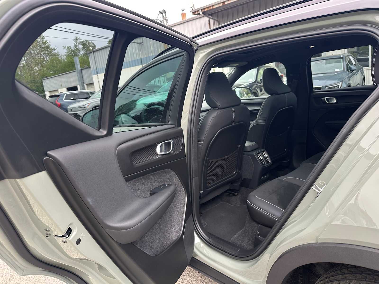 2023 Volvo XC40 Recharge Pure Electric Ultimate