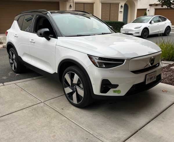 2023 Volvo XC40 Recharge Pure Electric Plus
