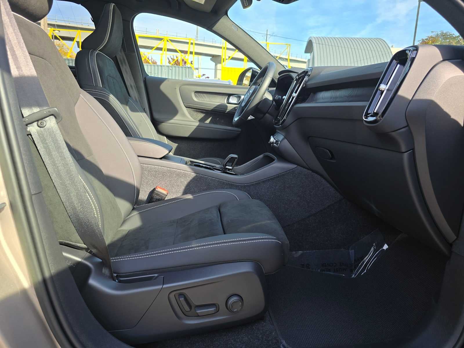 2023 Volvo XC40 Recharge Pure Electric Plus