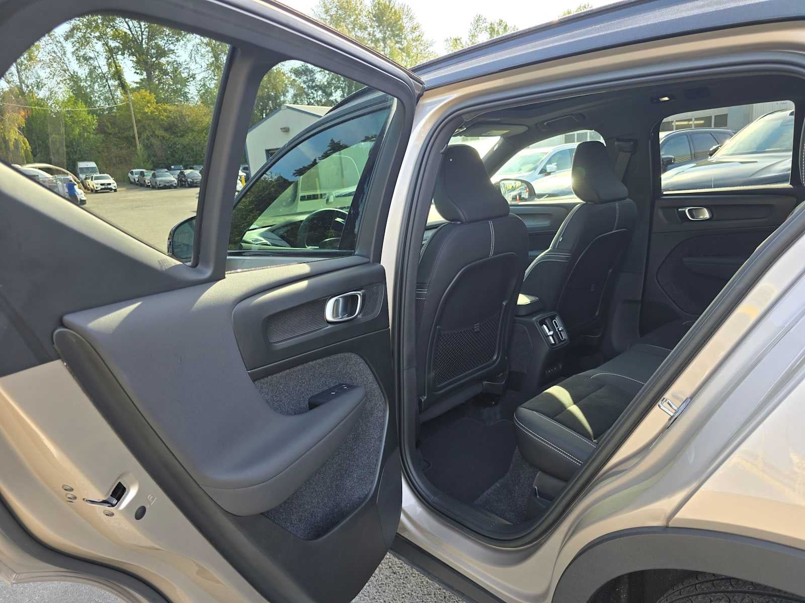 2023 Volvo XC40 Recharge Pure Electric Plus