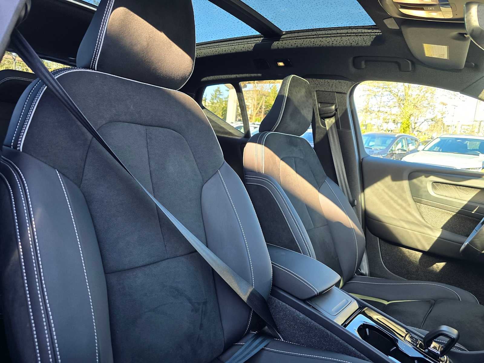 2023 Volvo XC40 Recharge Pure Electric Plus