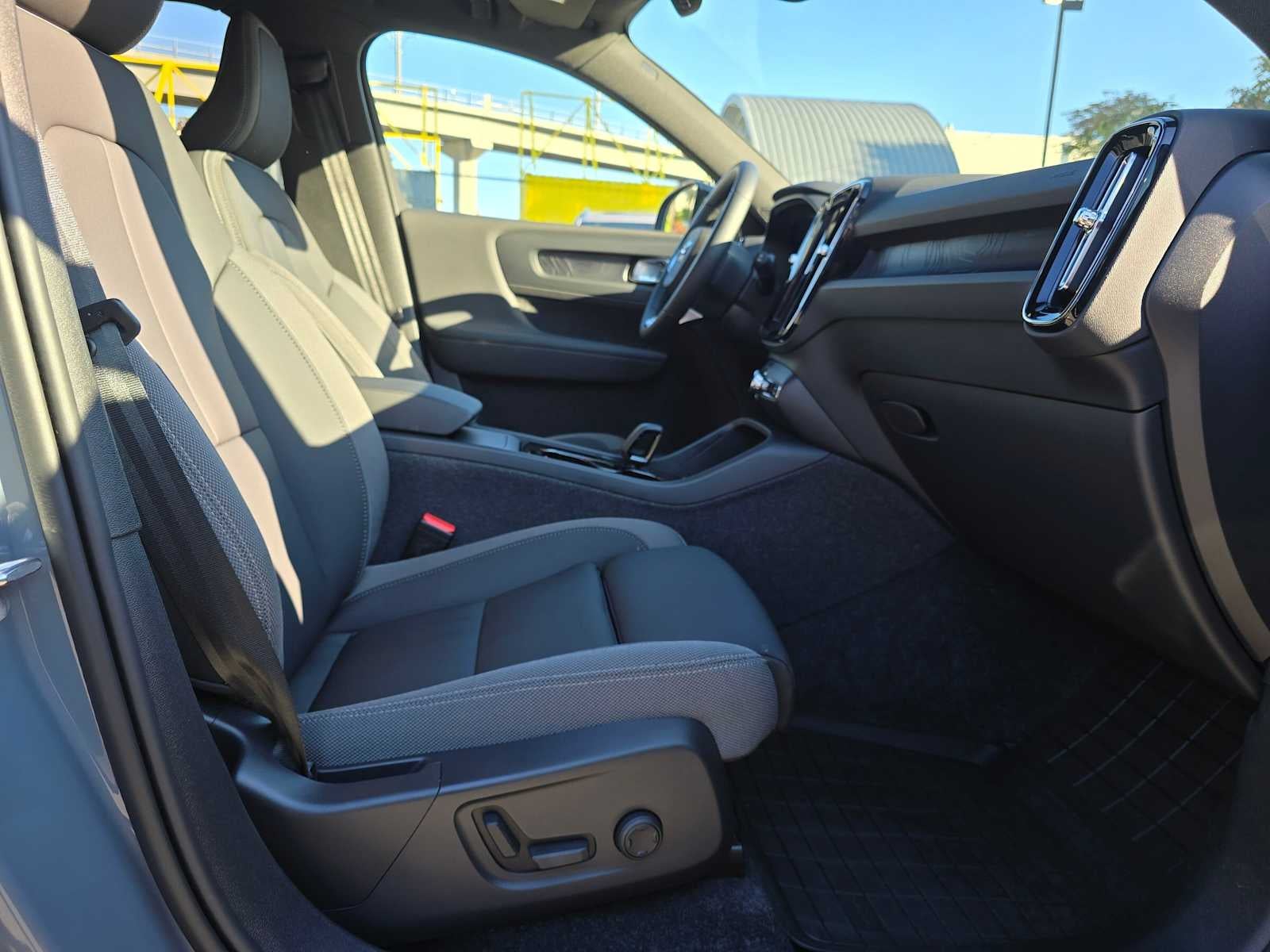 2023 Volvo XC40 Recharge Pure Electric Plus