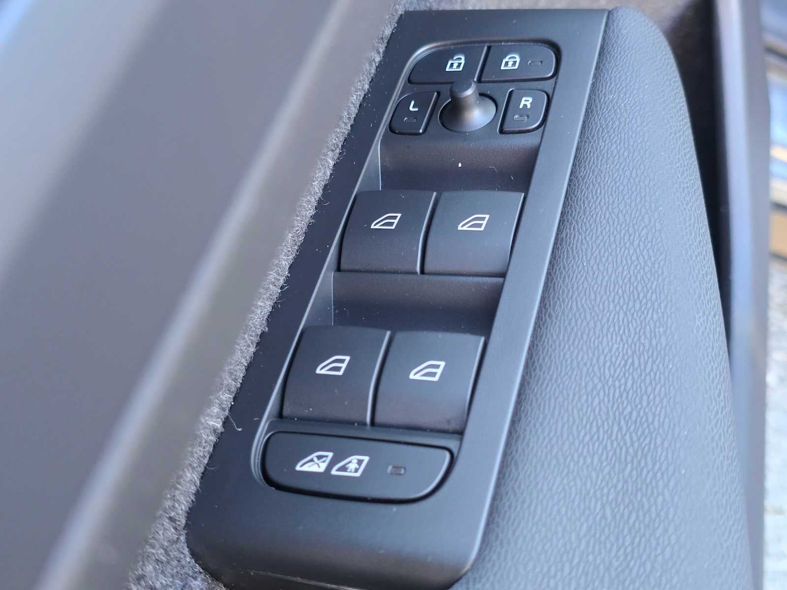 2023 Volvo XC40 Recharge Pure Electric Plus