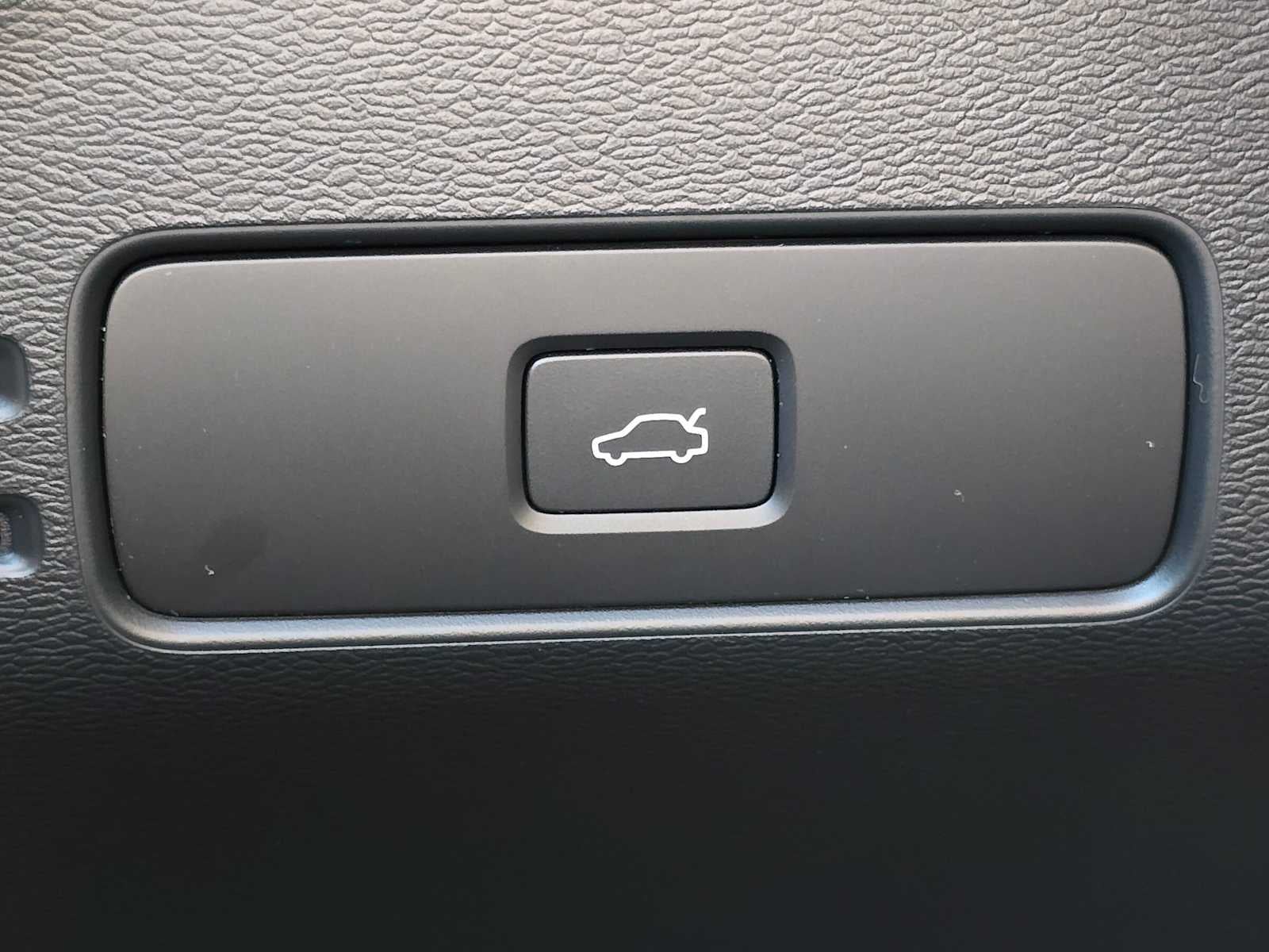2023 Volvo XC40 Recharge Pure Electric Plus